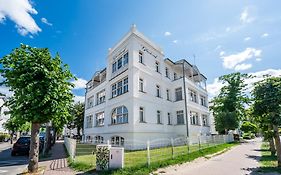 Strandvilla Glueckauf